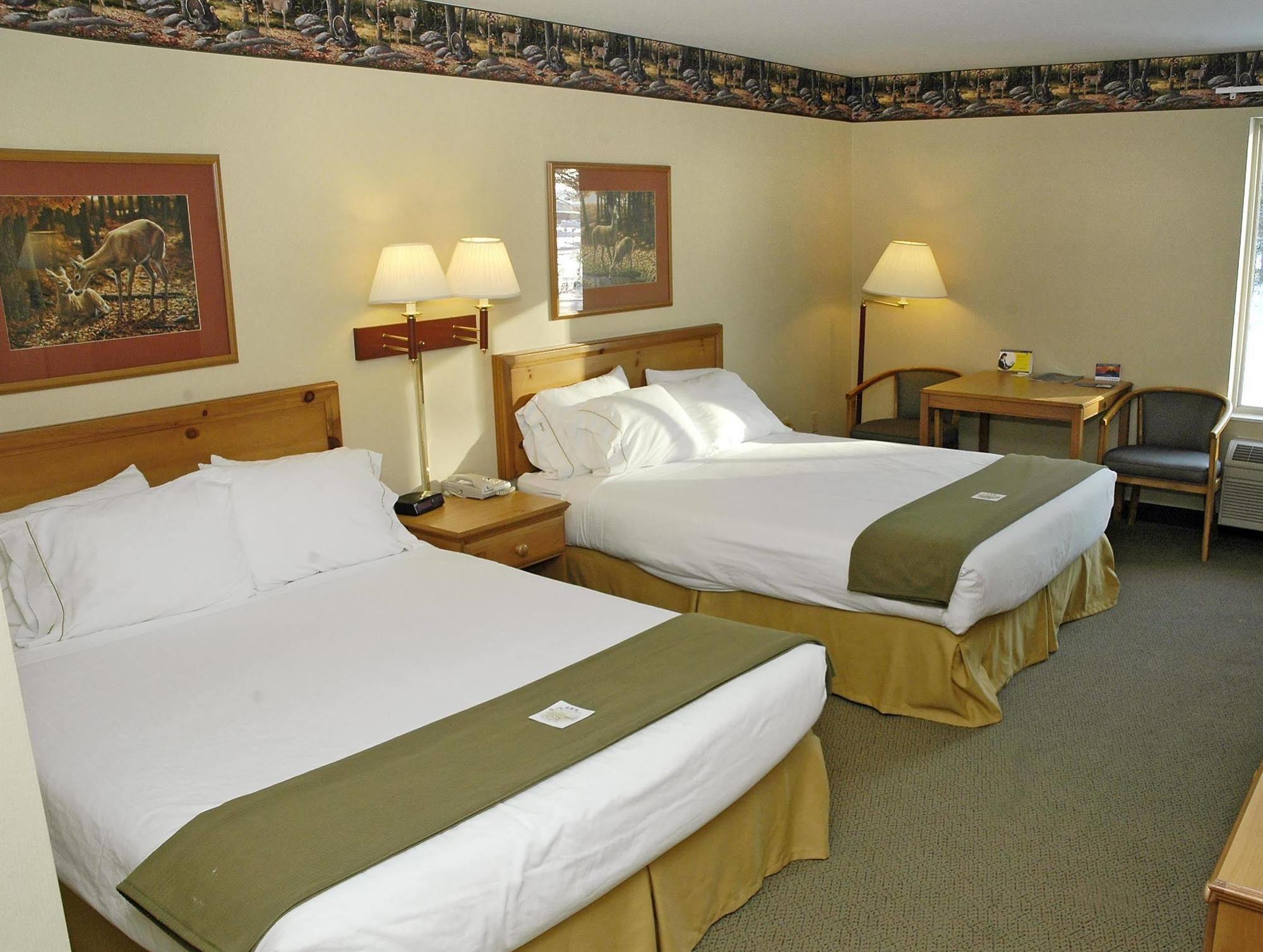 Pellston Lodge Экстерьер фото