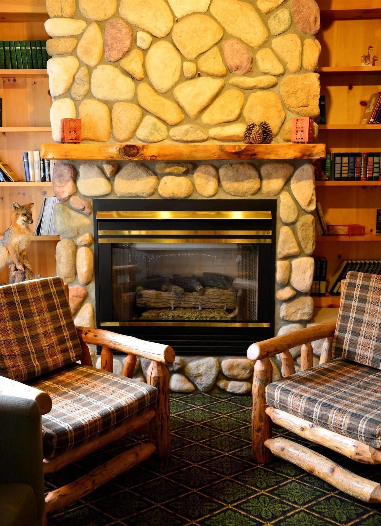 Pellston Lodge Экстерьер фото